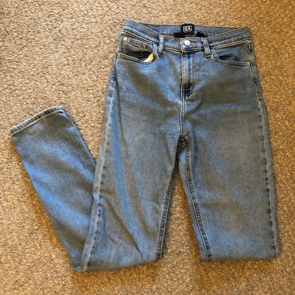 BDG Girlfriend High-Waisted Light Blue Jeans